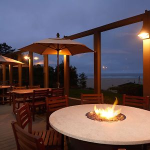 Best Western Plus Agate Beach Inn